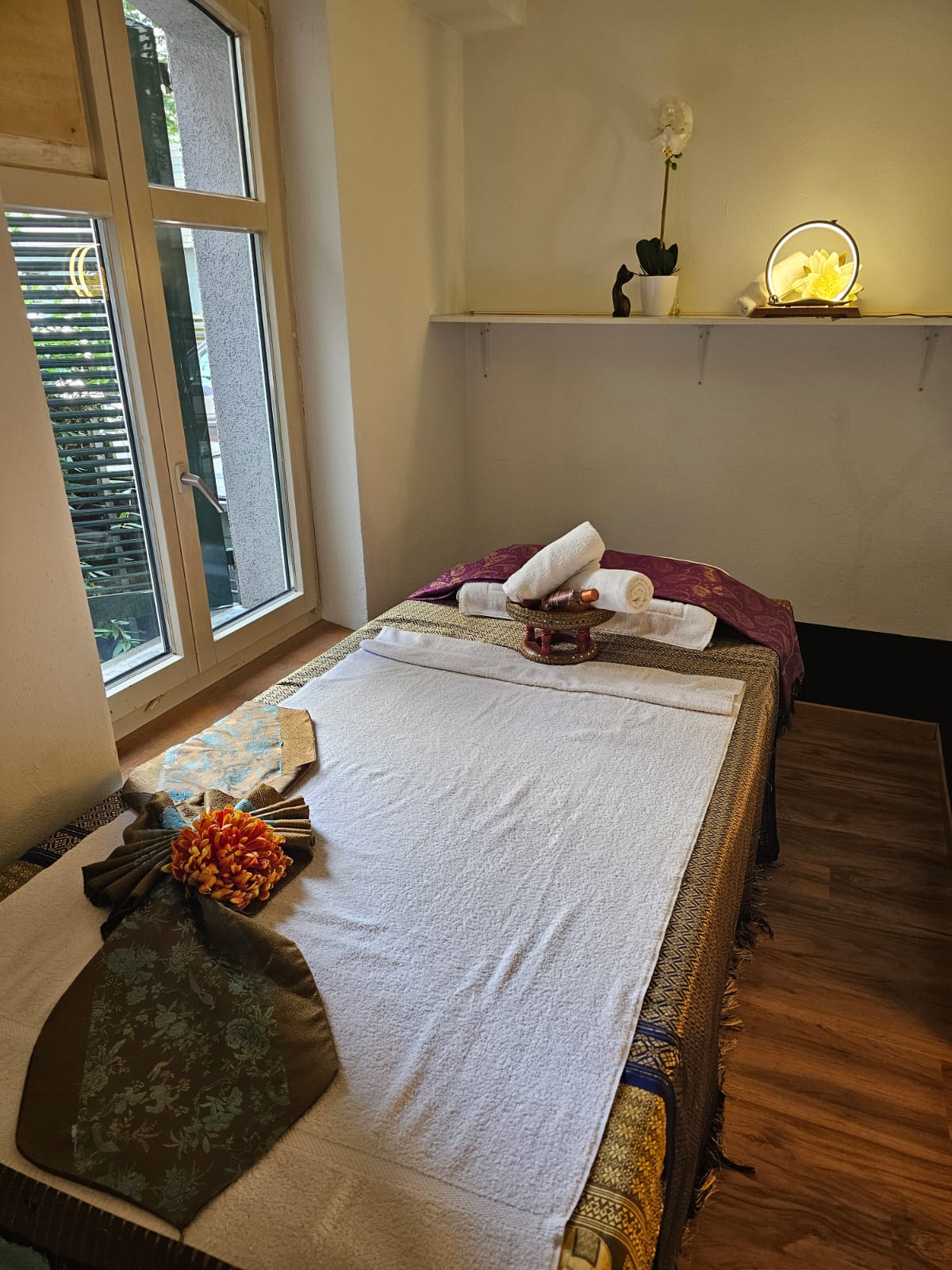 Thai Massage Raum mit Bodenmatte